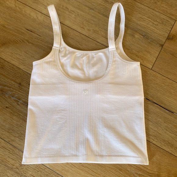 lululemon Ebb to Street Scoop-Neck Cropped Tank Top White Size 4 - Picture 4 of 9